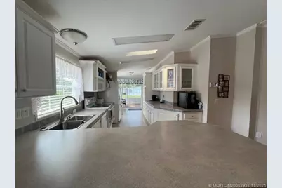 6120 Holly Lane, Lantana, FL 33462 - Photo 20