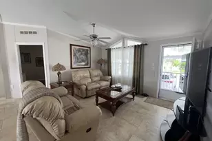 6120 Holly Ln, Lantana, FL 33462 - Photo 4