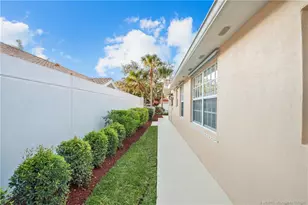 940 SW Tamarrow Pl, Stuart, FL 34997 - Photo 22