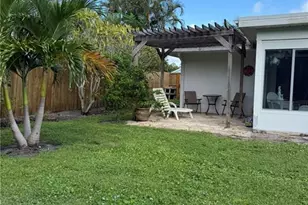 590 NE Lima Vias, Jensen Beach, FL 34957 - Photo 36