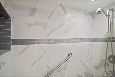 1800 SE St. Lucie Boulevard #9-204, Stuart, FL 34996 - Photo 14