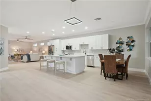 1018 Carolina Cir SW, Vero Beach, FL 32962 - Photo 12