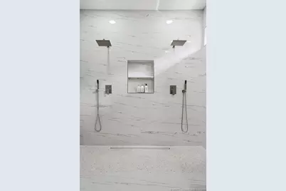 1018 Carolina Circle SW, Vero Beach, FL 32962 - Photo 16