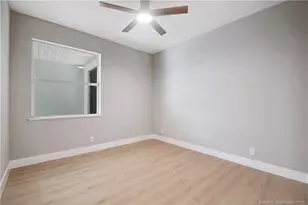 1018 Carolina Cir SW, Vero Beach, FL 32962 - Photo 32