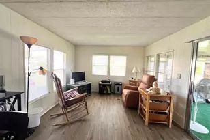 6453 Birch Ln, Lantana, FL 33462 - Photo 6