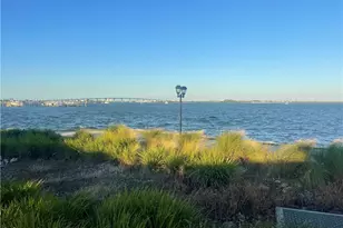 118 NE Bay Dr, Jensen Beach, FL 34957 - Photo 6