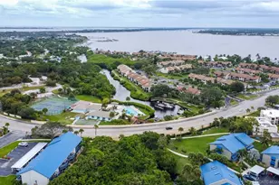 1555 NE Beacon Dr, Jensen Beach, FL 34957 - Photo 32