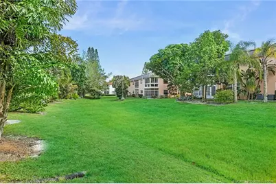 2950 SE Ocean Boulevard #35-5, Stuart, FL 34996 - Photo 4