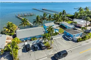 2725 NE Indian River Dr, Jensen Beach, FL 34957 - Photo 1