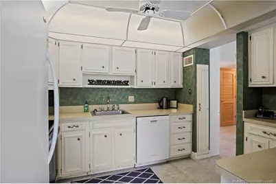 1800 SE Saint Lucie Boulevard #5-102, Stuart, FL 34996 - Photo 8