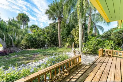 1395 NE Waveland Avenue, Jensen Beach, FL 34957 - Photo 32