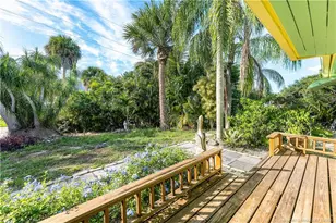 1395 NE Waveland Ave, Jensen Beach, FL 34957 - Photo 32