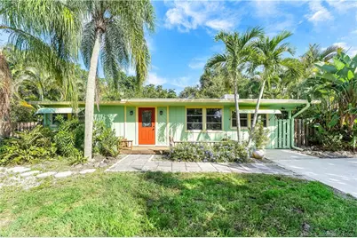 1395 NE Waveland Avenue, Jensen Beach, FL 34957 - Photo 1