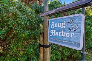 301 SE Harbor Point Dr, Stuart, FL 34996 - Photo 70