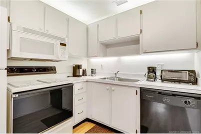 2600 SE Ocean Boulevard #DD4, Stuart, FL 34996 - Photo 8