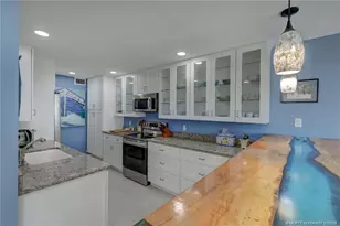 248 NE Edgewater Dr, Stuart, FL 34996 - Photo 12