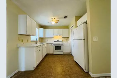 2010 SW Beauregard Street, Port Saint Lucie, FL 34953 - Photo 4