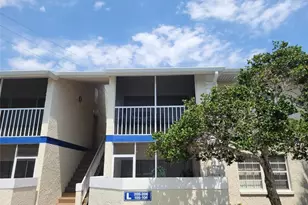 1526 SE Royal Green Cir, Port Saint Lucie, FL 34952 - Photo 6