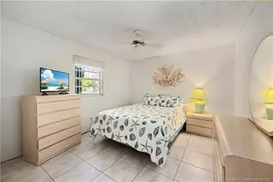 477 SE Seabreeze Ln, Port Saint Lucie, FL 34983 - Photo 20