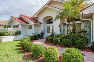 1137 SW Lighthouse Dr, Palm City, FL 34990 - Photo 4