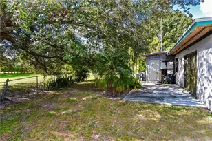 1082 SE St Lawrence Way, Stuart, FL 34997 - Photo 16