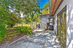 1082 SE St Lawrence Way, Stuart, FL 34997 - Photo 18