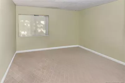 1082 SE Saint Lawrence Way, Stuart, FL 34997 - Photo 8