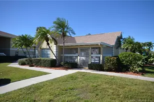 1566 SE Royal Green Cir, Port Saint Lucie, FL 34952 - Photo 2