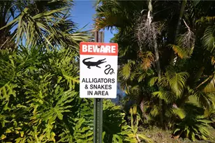 1566 SE Royal Green Cir, Port Saint Lucie, FL 34952 - Photo 4