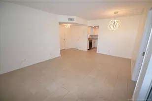 1566 SE Royal Green Cir, Port Saint Lucie, FL 34952 - Photo 8