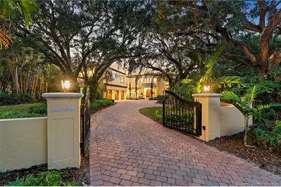 11 Wendy Lane, Stuart, FL 34996 - Photo 2