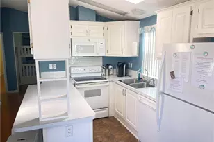 717 Nettles Blvd, Jensen Beach, FL 34957 - Photo 10