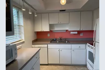 2929 SE Ocean Boulevard #108-10, Stuart, FL 34996 - Photo 10