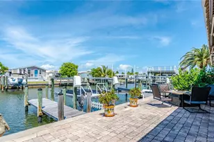 60 Aqua Ra Dr, Jensen Beach, FL 34957 - Photo 12