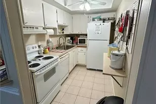 2950 SE Ocean Blvd, Stuart, FL 34996 - Photo 30