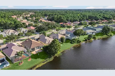 618 SW Lake Charles Circle, Port Saint Lucie, FL 34986 - Photo 6