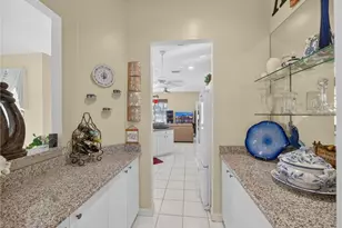 618 SW Lake Charles Cir, Port Saint Lucie, FL 34986 - Photo 10