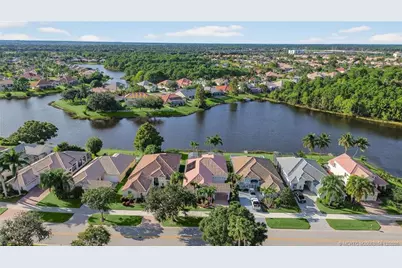 618 SW Lake Charles Circle, Port Saint Lucie, FL 34986 - Photo 1