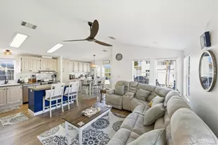 181 Nettles Blvd, Jensen Beach, FL 34957 - Photo 10