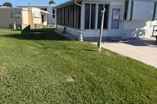 737 Nettles Blvd, Jensen Beach, FL 34957 - Photo 2