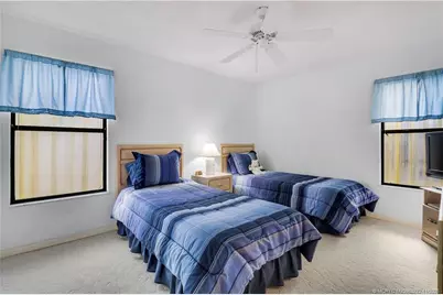 366 SW Eyerly Avenue, Port Saint Lucie, FL 34983 - Photo 8