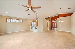 2690 SE Stonebriar Way, Stuart, FL 34997 - Photo 10