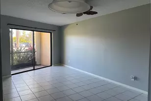 2041 NE Collins Cir, Jensen Beach, FL 34957 - Photo 6