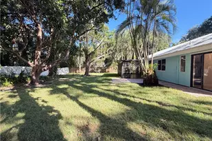 2041 SE Giffen Ave, Port Saint Lucie, FL 34952 - Photo 28