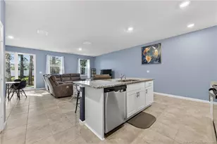 5634 SE Edgewater Cir, Stuart, FL 34997 - Photo 10