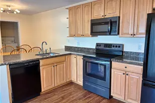 2902 SW Lakemont Pl, Palm City, FL 34990 - Photo 2