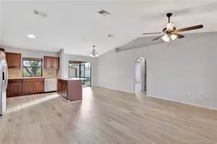 252 NW Lincoln Ave, Port Saint Lucie, FL 34983 - Photo 10