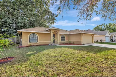 252 NW Lincoln Avenue, Port Saint Lucie, FL 34983 - Photo 2