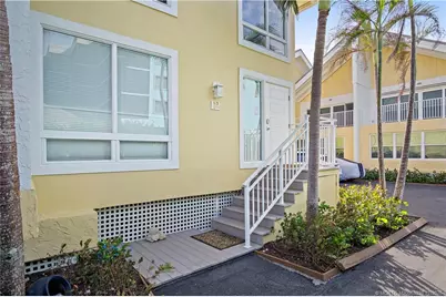 245 NE Macarthur Boulevard #12, Stuart, FL 34996 - Photo 6