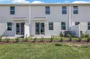 5767 SE Edgewater Cir, Stuart, FL 34997 - Photo 2